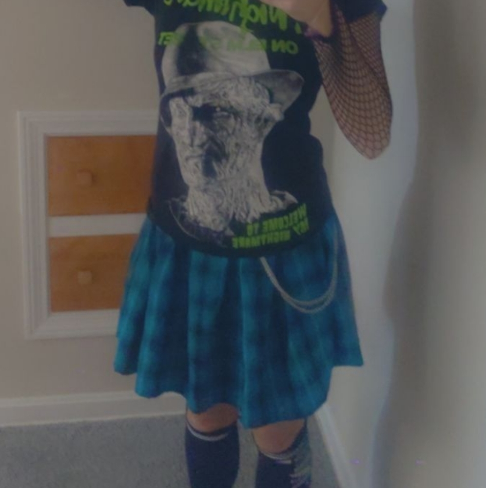 Hot topic blue and black plaid skirt with chain